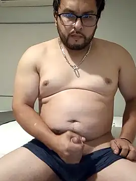 MauxXx93 online show from February 2026 05:37:02 AM