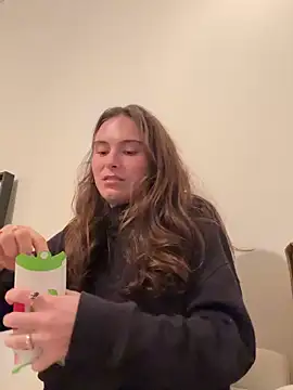 SophiiaStarr online show from October 2025 04:29:02 PM