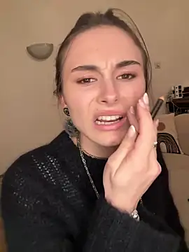 SophiiaStarr online show from March 2026 07:50:01 PM