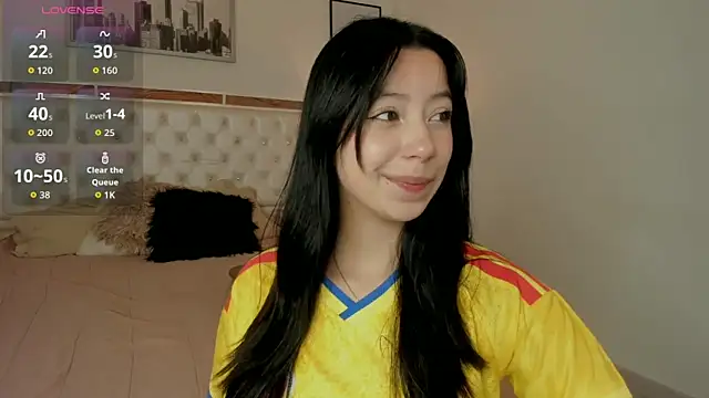 Zoe Xra online show from June 2026 08:21:01 PM
