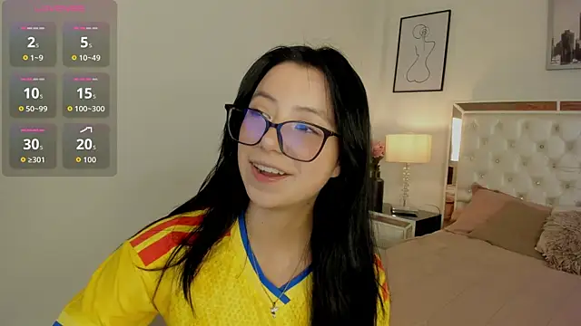 Zoe Xra online show from June 2026 08:29:02 PM