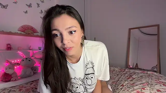 keirasworld online show from November 2025 12:22:01 AM