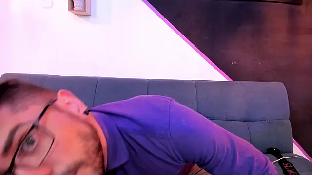 DanteWinter online show from September 2025 04:01:01 AM