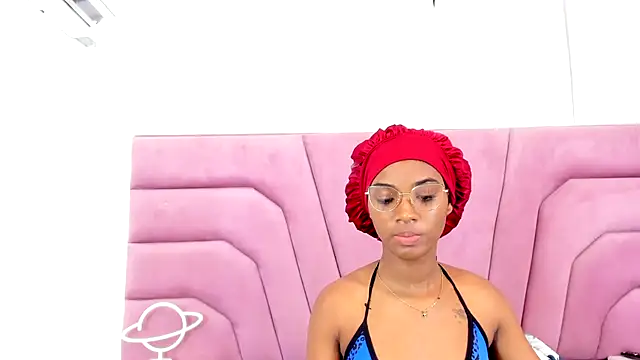 MarianRosse online show from October 2025 07:46:02 PM