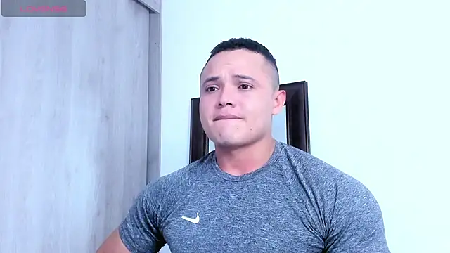 KingLevi01 online show from September 2025 11:08:01 PM