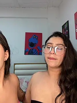 Snapshot of Sweet_and_Rous0 chatting on July 2026 05:16:02 AM Sweet and Rous0 online show from July 2026 05:16:02 AM