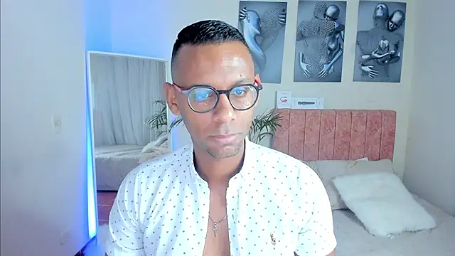 Snapshot of KingEdward_ chatting on September 2025 09:20:01 AM KingEdward online show from September 2025 09:20:01 AM