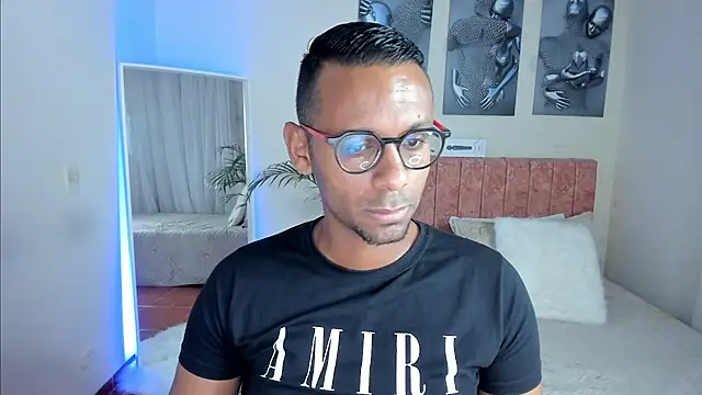 Snapshot of KingEdward_ chatting on September 2025 10:29:01 AM KingEdward online show from September 2025 10:29:01 AM