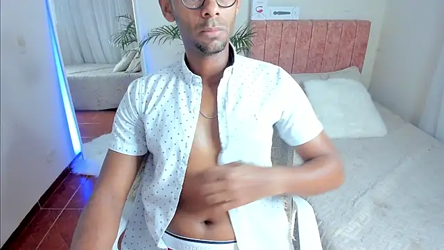 Snapshot of KingEdward_ chatting on September 2025 10:18:02 AM KingEdward online show from September 2025 10:18:02 AM
