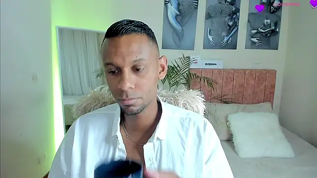 Snapshot of KingEdward_ chatting on October 2025 10:15:02 AM KingEdward online show from October 2025 10:15:02 AM