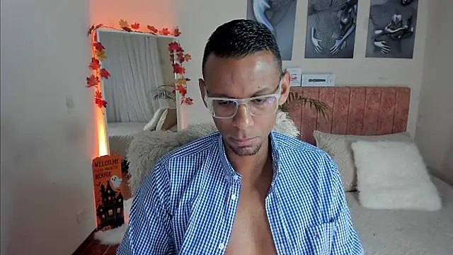 Snapshot of KingEdward_ chatting on October 2025 10:16:01 AM KingEdward online show from October 2025 10:16:01 AM
