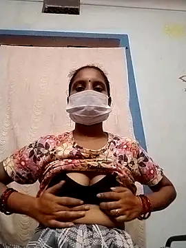 Snapshot of Komal-Rajput chatting on September 2025 06:08:02 PM Komal-Rajput online show from September 2025 06:08:02 PM