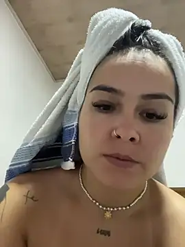 Snapshot of amberbakee chatting on November 2025 01:55:01 PM amberbakee online show from November 2025 01:55:01 PM