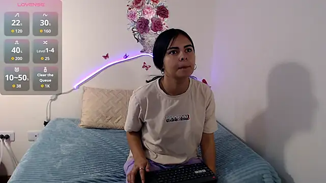 Valeryxs online show from October 2025 07:20:02 PM