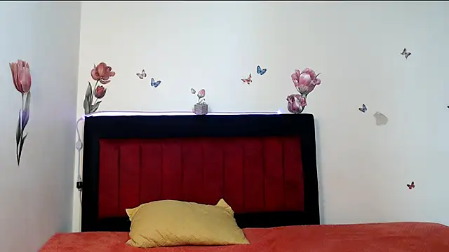 Valeryxs online show from April 2026 01:33:02 PM