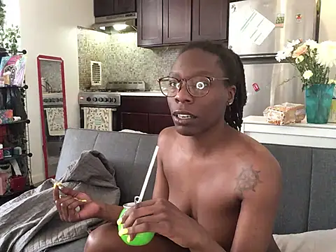 littyleesh1 online show from March 2026 06:44:02 PM