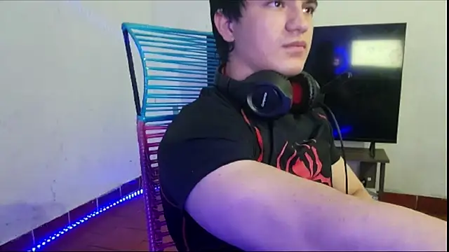 ErickWalton online show from October 2025 02:39:02 AM