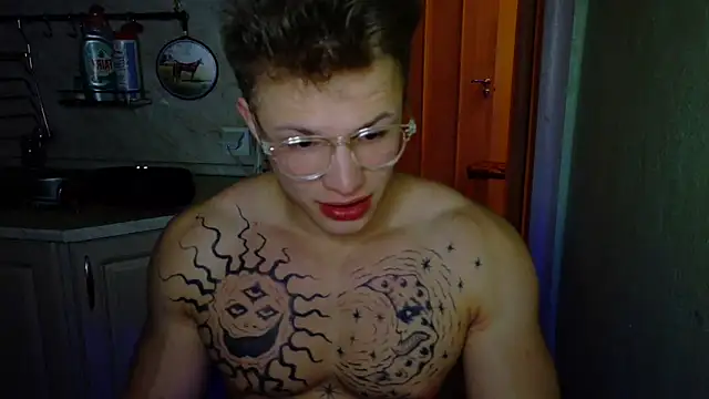 Snapshot of James__Noah chatting on September 2025 09:18:01 PM James  Noah online show from September 2025 09:18:01 PM
