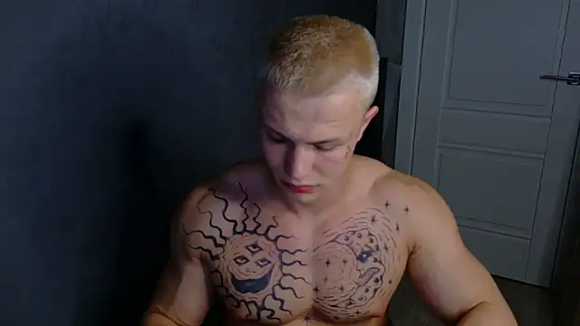 Snapshot of James__Noah chatting on October 2025 07:46:02 PM James  Noah online show from October 2025 07:46:02 PM