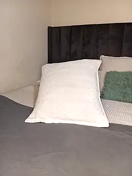 Snapshot of ThickAmy chatting on September 2025 04:24:02 AM ThickAmy online show from September 2025 04:24:02 AM