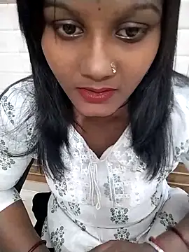 Rashmi Pathak online show from November 2025 11:10:02 AM