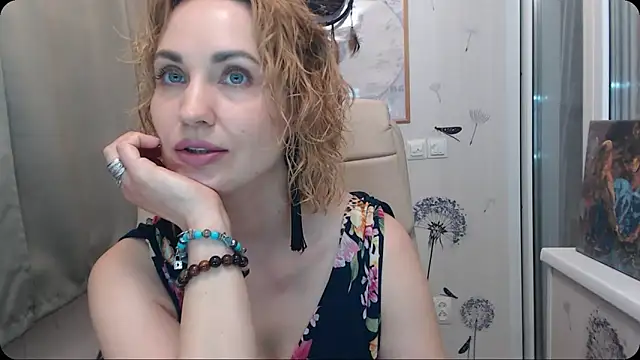 KatrinAlluring online show from October 2025 04:32:02 AM