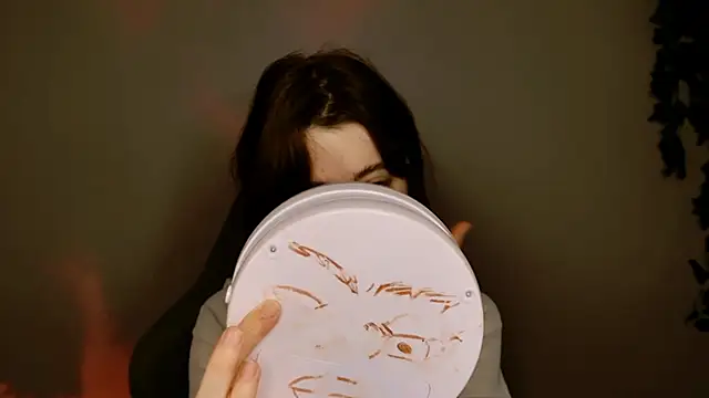 Snapshot of Yoka_paradoXXX chatting on October 2025 05:19:02 AM Yoka paradoXXX online show from October 2025 05:19:02 AM