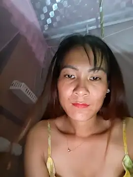 Snapshot of Yumyum_kiw chatting on September 2025 10:43:01 PM Yumyum kiw online show from September 2025 10:43:01 PM