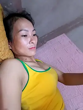 Snapshot of Yumyum_kiw chatting on September 2025 07:44:01 AM Yumyum kiw online show from September 2025 07:44:01 AM