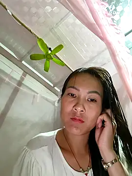 Snapshot of Yumyum_kiw chatting on October 2025 11:27:01 AM Yumyum kiw online show from October 2025 11:27:01 AM