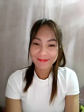 Snapshot of Yumyum_kiw chatting on November 2025 12:26:01 PM Yumyum kiw online show from November 2025 12:26:01 PM