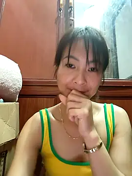 Snapshot of Yumyum_kiw chatting on November 2025 12:16:02 AM Yumyum kiw online show from November 2025 12:16:02 AM