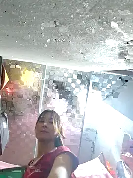 Snapshot of Yumyum_kiw chatting on November 2025 06:14:01 PM Yumyum kiw online show from November 2025 06:14:01 PM