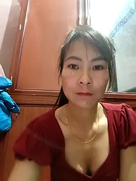 Snapshot of Yumyum_kiw chatting on December 2025 10:27:02 PM Yumyum kiw online show from December 2025 10:27:02 PM