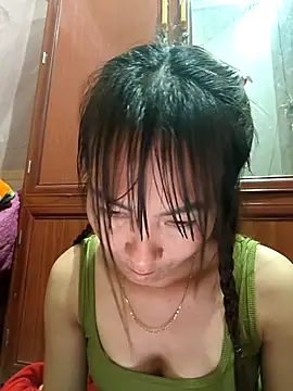 Yumyum kiw online show from December 2025 05:05:01 AM