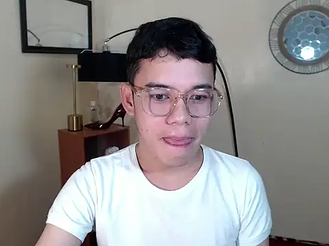 keirflorianxx online show from October 2025 10:23:02 AM