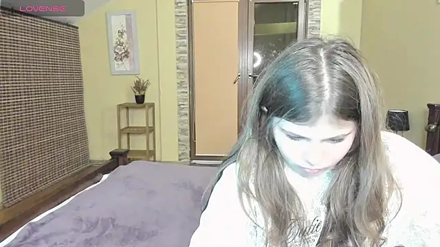 Snapshot of Lilly_Jess chatting on October 2025 06:54:01 PM Lilly Jess online show from October 2025 06:54:01 PM