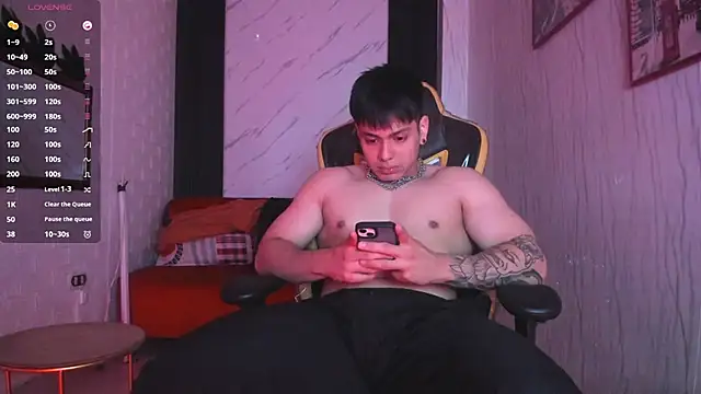 xKevyn online show from September 2025 12:21:02 PM