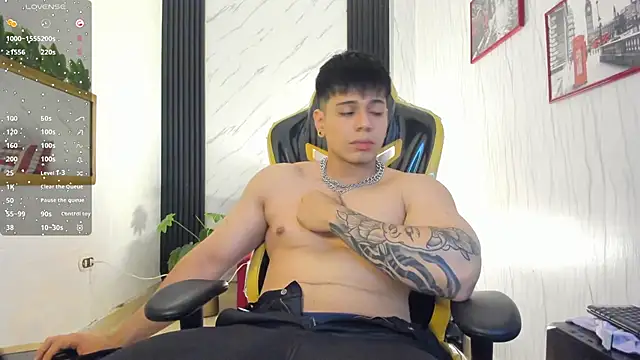 xKevyn online show from December 2025 12:21:02 PM