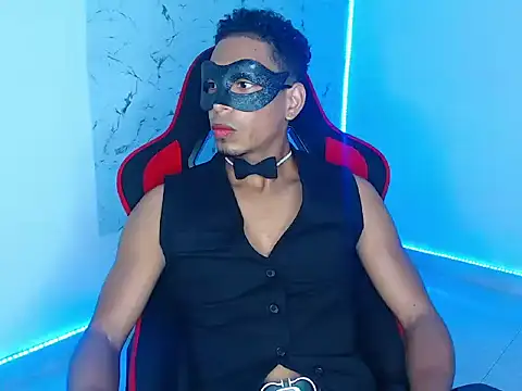 lorian vikel online show from September 2025 09:03:02 PM