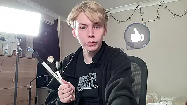 scottishtwink01 online show from September 2025 01:18:01 AM