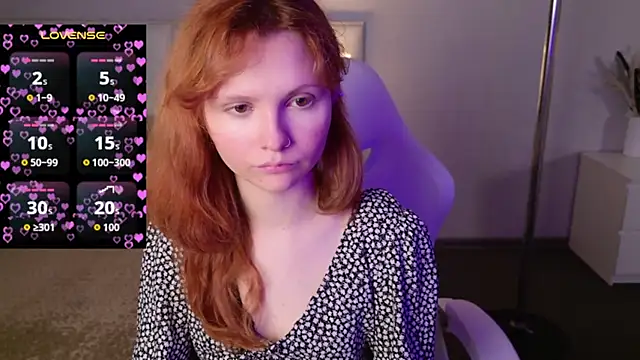 Snapshot of AlisHanson chatting on September 2025 09:32:02 AM AlisHanson online show from September 2025 09:32:02 AM