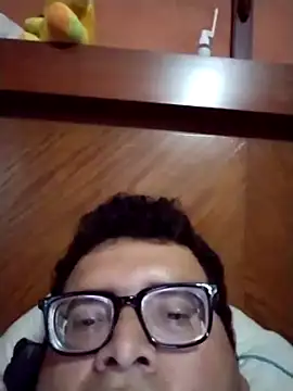 Santiagoqro85 online show from October 2025 01:32:01 PM