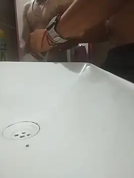 ThiagoFernandezChancay25 online show from November 2025 12:33:01 AM