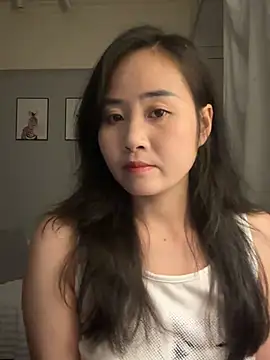 wly2028 online show from March 2026 11:43:02 AM