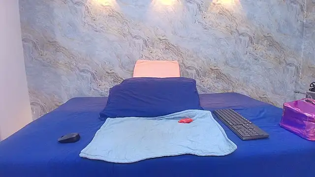 abbyrouss  online show from October 2025 03:08:01 AM