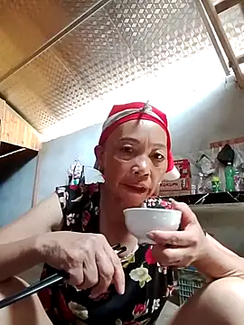 Snapshot of -Xuka-200 chatting on September 2025 05:51:01 AM -Xuka-200 online show from September 2025 05:51:01 AM