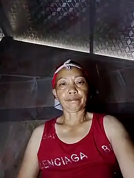 Snapshot of -Xuka-200 chatting on October 2025 11:25:02 PM -Xuka-200 online show from October 2025 11:25:02 PM