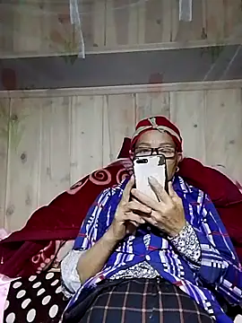 Snapshot of -Xuka-200 chatting on October 2025 12:02:02 PM -Xuka-200 online show from October 2025 12:02:02 PM