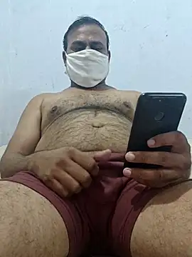 Famit025 online show from April 2026 02:00:02 PM